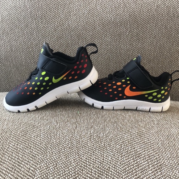 Infant Nike Multicolor Black Runner Sneaker. Machine Washable. Size 6C. EUC. - Picture 5 of 10